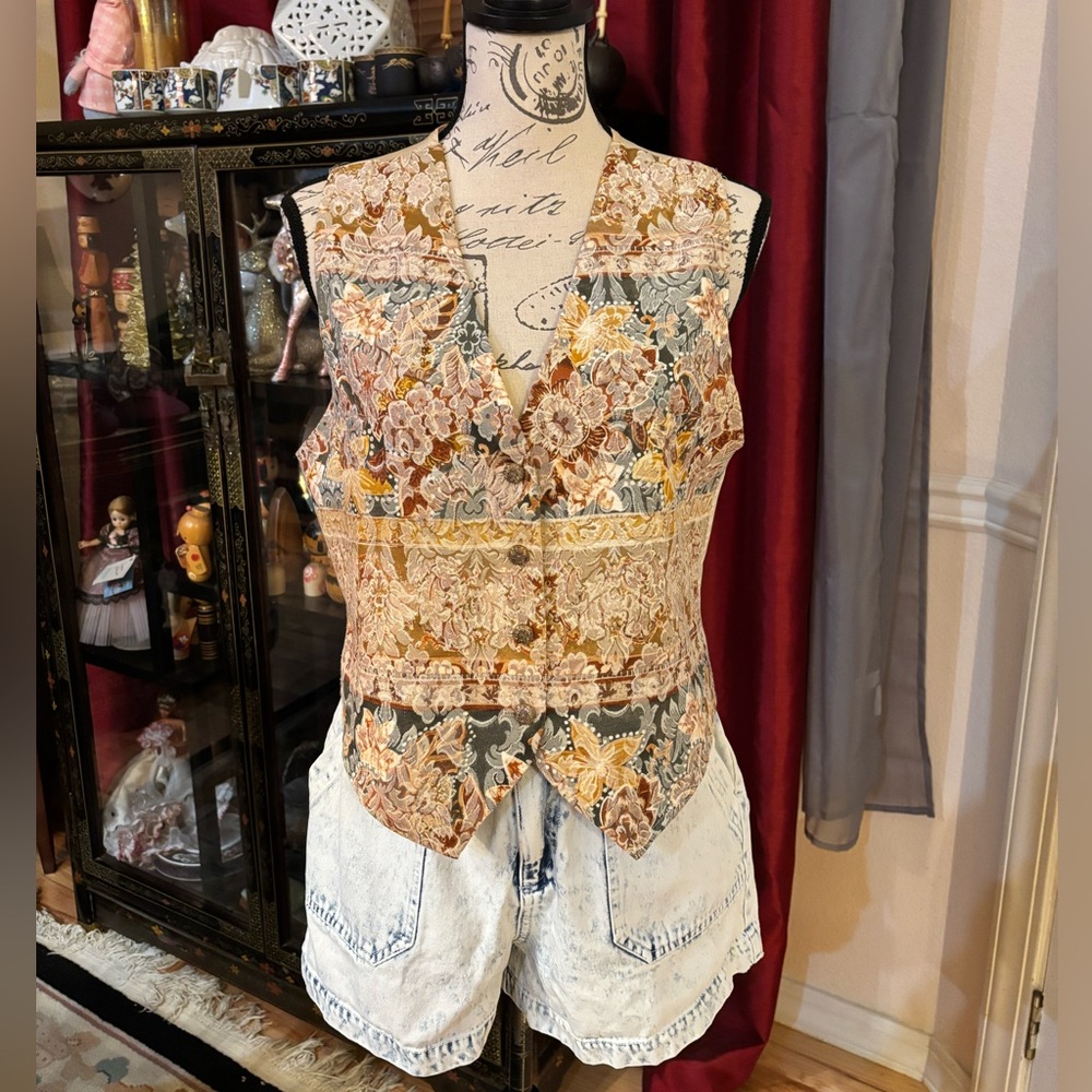 Floral Tapestry Vest